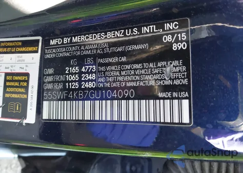 2016 Mercedes-Benz C 300 4Matic z USA, uszkodzony, nr VIN 55SWF4KB7GU104090